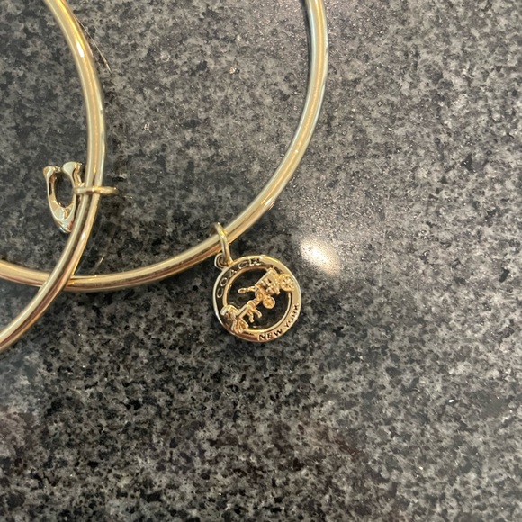 Coach Hold Bangle Bracelet Set NWT - Picture 4 of 4